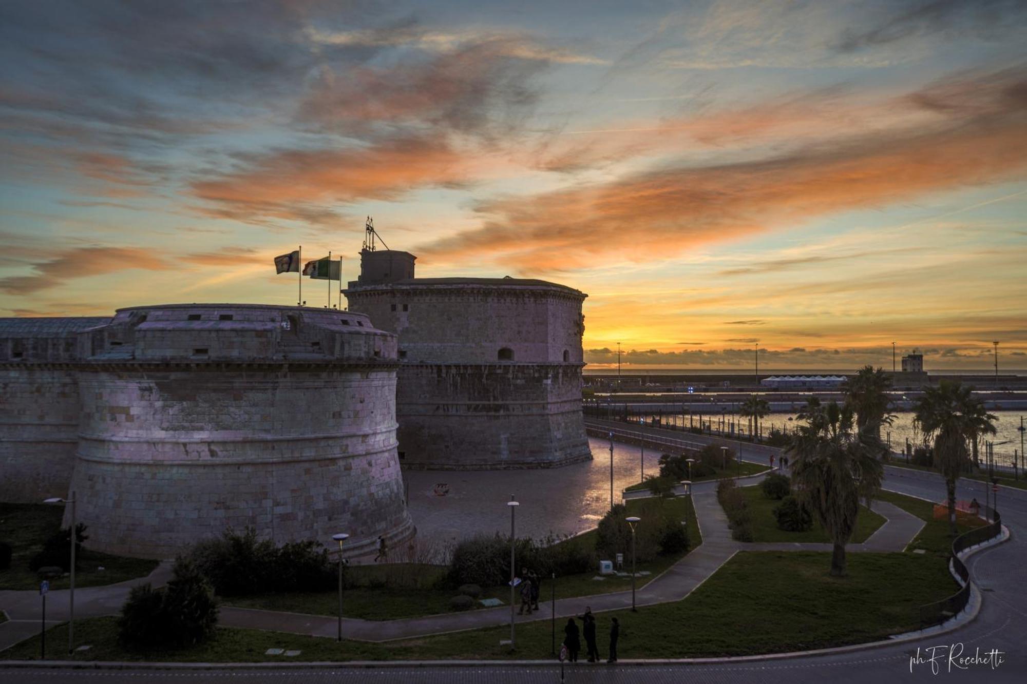 La Dolce Vita Civitavecchia Exterior foto